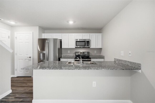 Building Photo - 64 Foxhall Ln