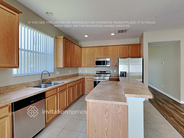 Building Photo - 5008 Gandross Ln