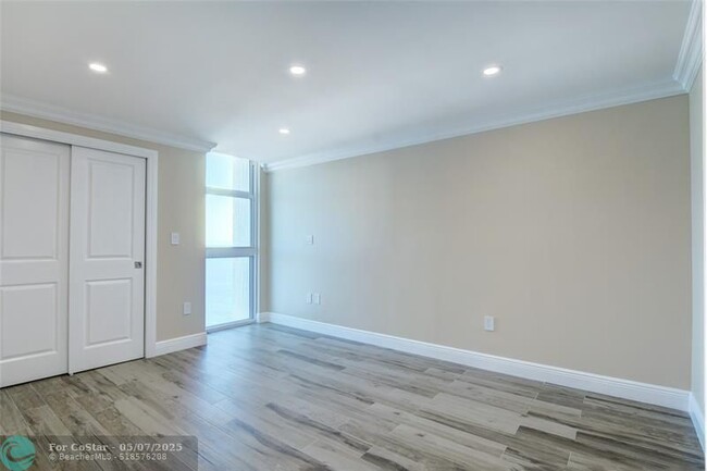 Building Photo - 1360 S Ocean Blvd