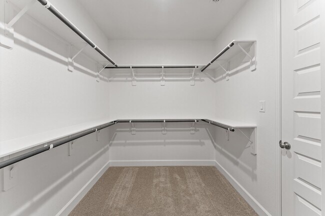 Building Photo - 528 Oakview Bend Dr