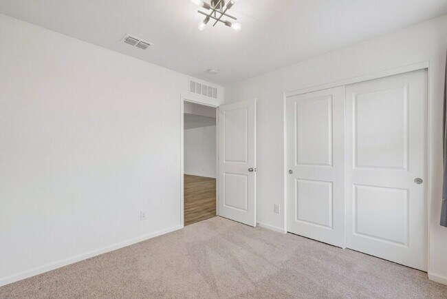 Building Photo - 1796 W Laguna Dr