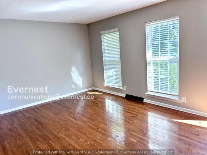 Building Photo - 2902 Tall Tree Ln