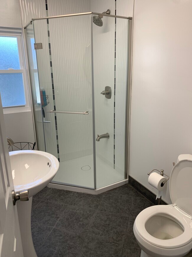 Bathroom - 214 Beach 27th St