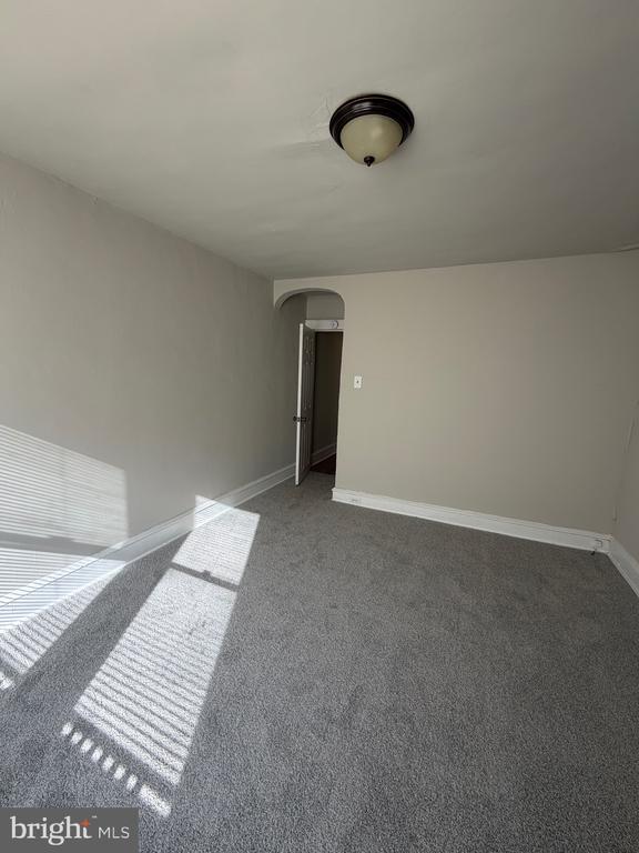 Building Photo - 6904 Dicks Ave