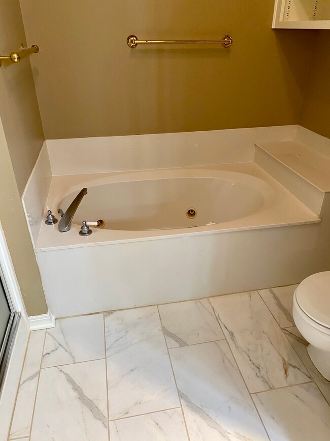 Building Photo - 7842 Millicent Cir