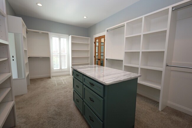 Building Photo - 3962 Buckhorn Ridge