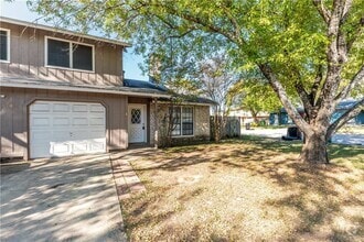 Building Photo - 1706 Onion Creek Village Dr