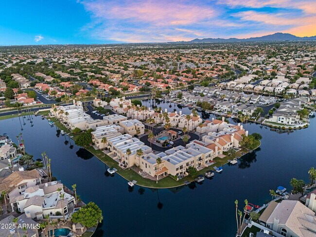 Building Photo - 1414 W Coral Reef Dr