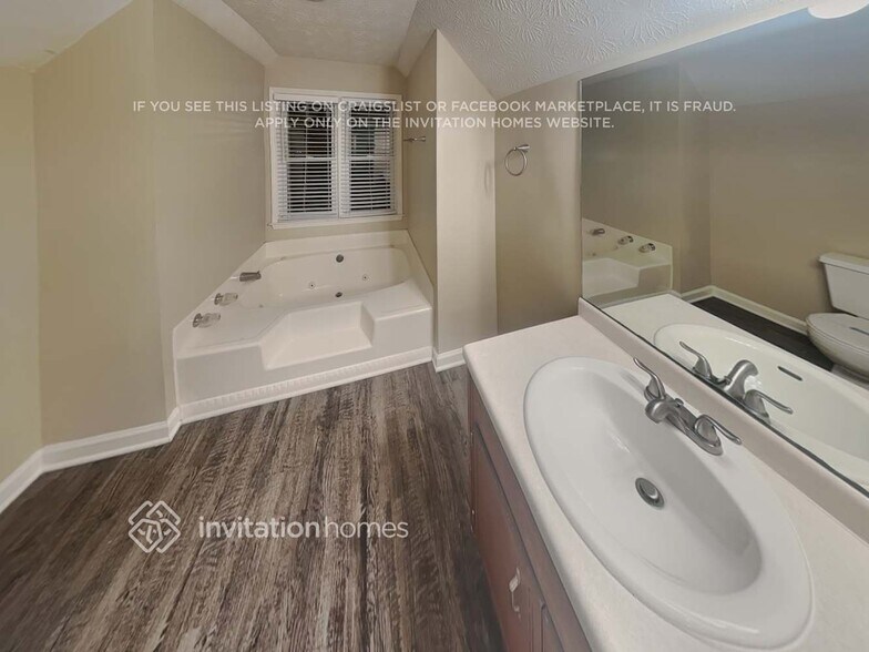 Building Photo - 936 Bass Ct N W