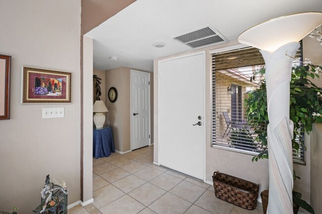 Building Photo - 68859 Paseo Real