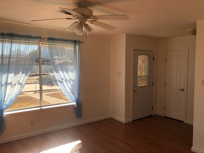 Building Photo - 2110 Quail Run