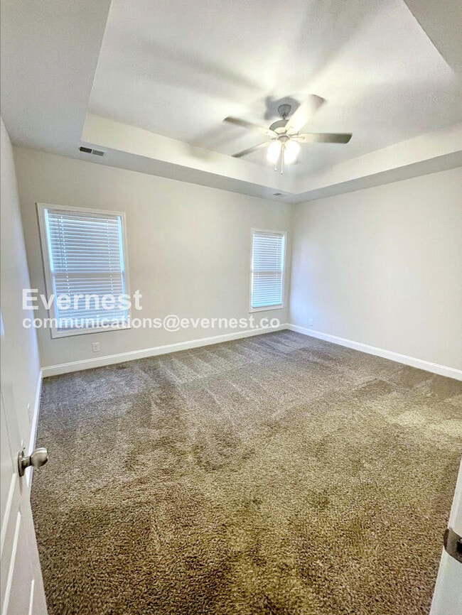 Building Photo - 637 Battery Ct