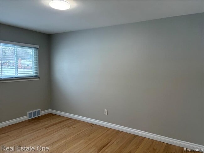 Building Photo - 53314 Starlite Dr