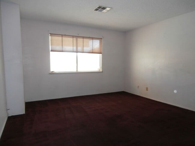 Building Photo - Charming 3-Bedroom Home for Rent!