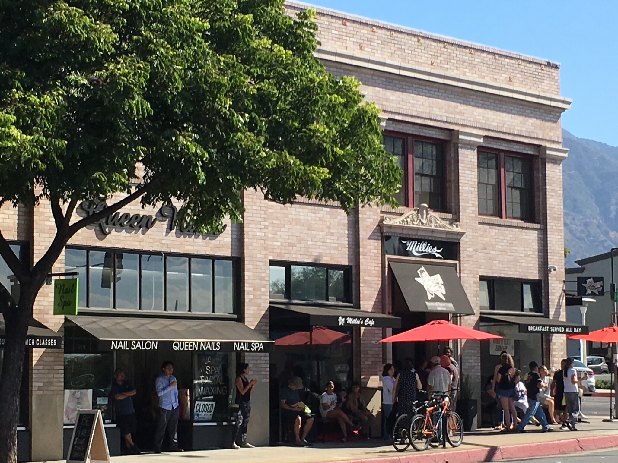 Washington square has Millie's Cafe, Lavender & Honey Coffeeshop, and Boutique shops - 1355 E Elizabeth St