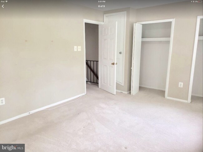 Building Photo - 16569 Royal Ct