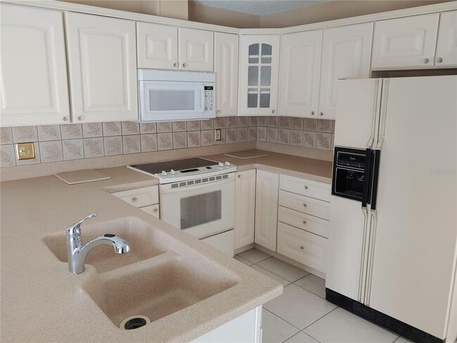 Building Photo - 525 Moreno Cir NE