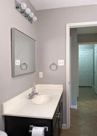 Building Photo - 7703 Redstone Manor