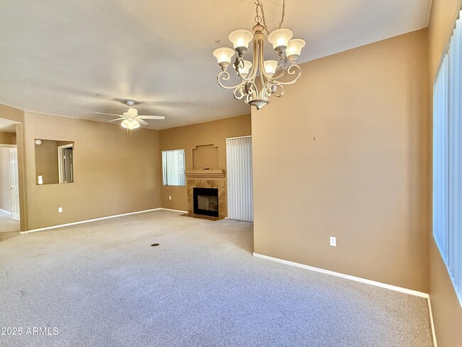 Building Photo - 15050 N Thompson Peak Pkwy