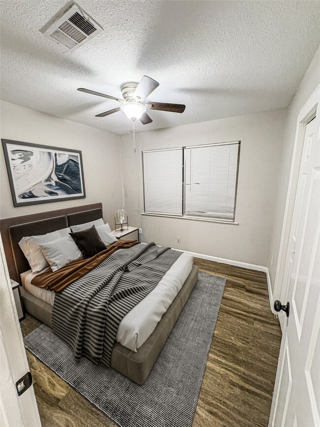 Building Photo - 9011 Parkette Dr