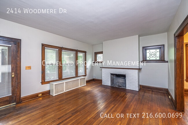 Building Photo - 2414 Woodmere Dr