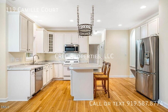 Building Photo - 119 Camille Ct