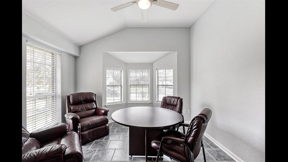 Primary Photo - 21606 Glenbranch Dr