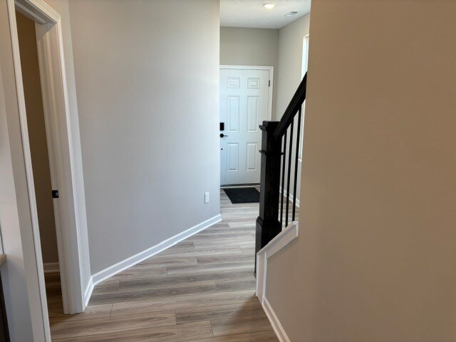 Building Photo - 27845 Birchwood Ct