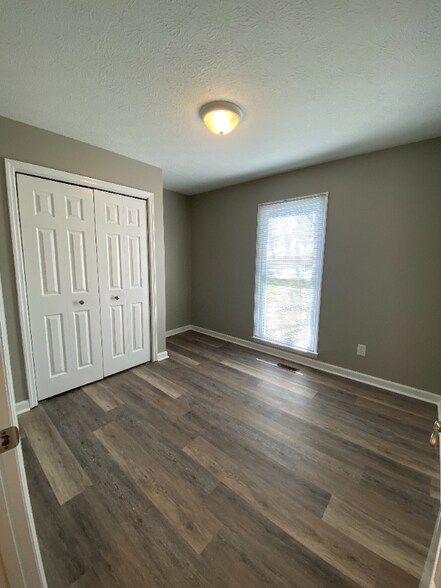 Building Photo - 850 Ronald Ct