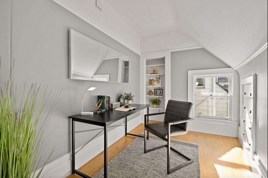 Building Photo - 607A Frederick St