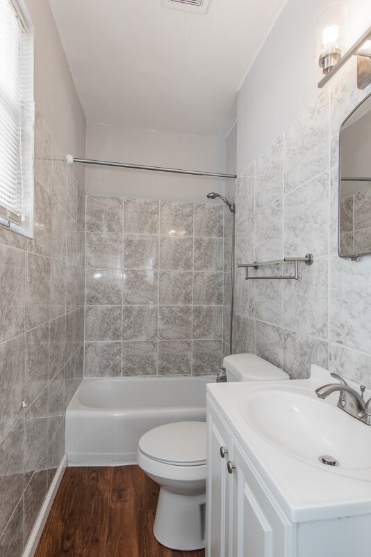 Building Photo - 3450 Macklind Ave