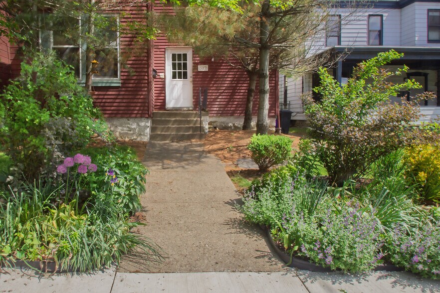 Building Photo - 317 Franklin Ave