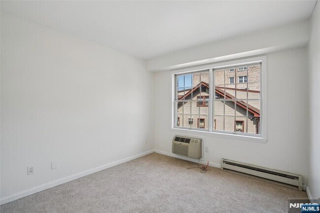 Building Photo - 420 Passaic St