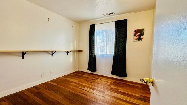 Building Photo - 8709 Shone Ave SW