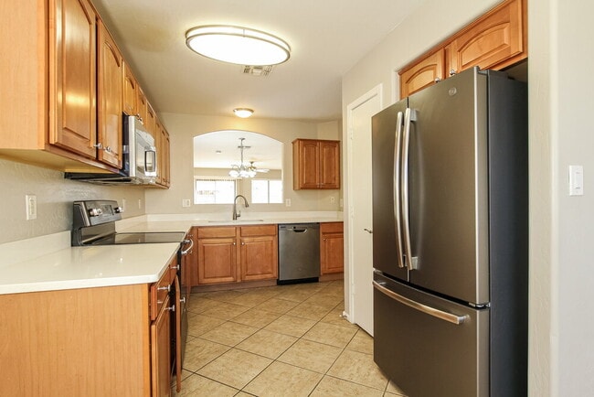 Building Photo - 13273 W Mauna Loa Ln