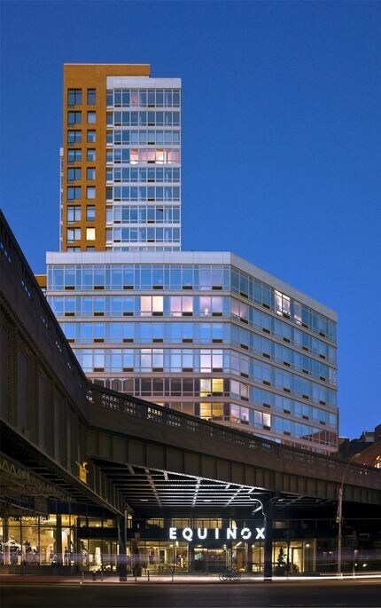 Building Photo - 160 Boylston St
