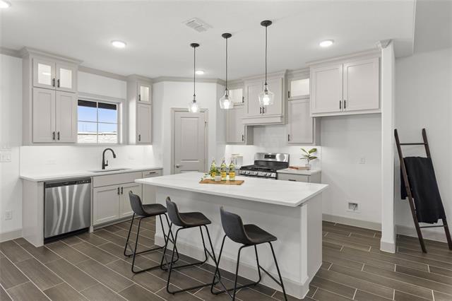 Building Photo - 589 Silver Spgs Ln