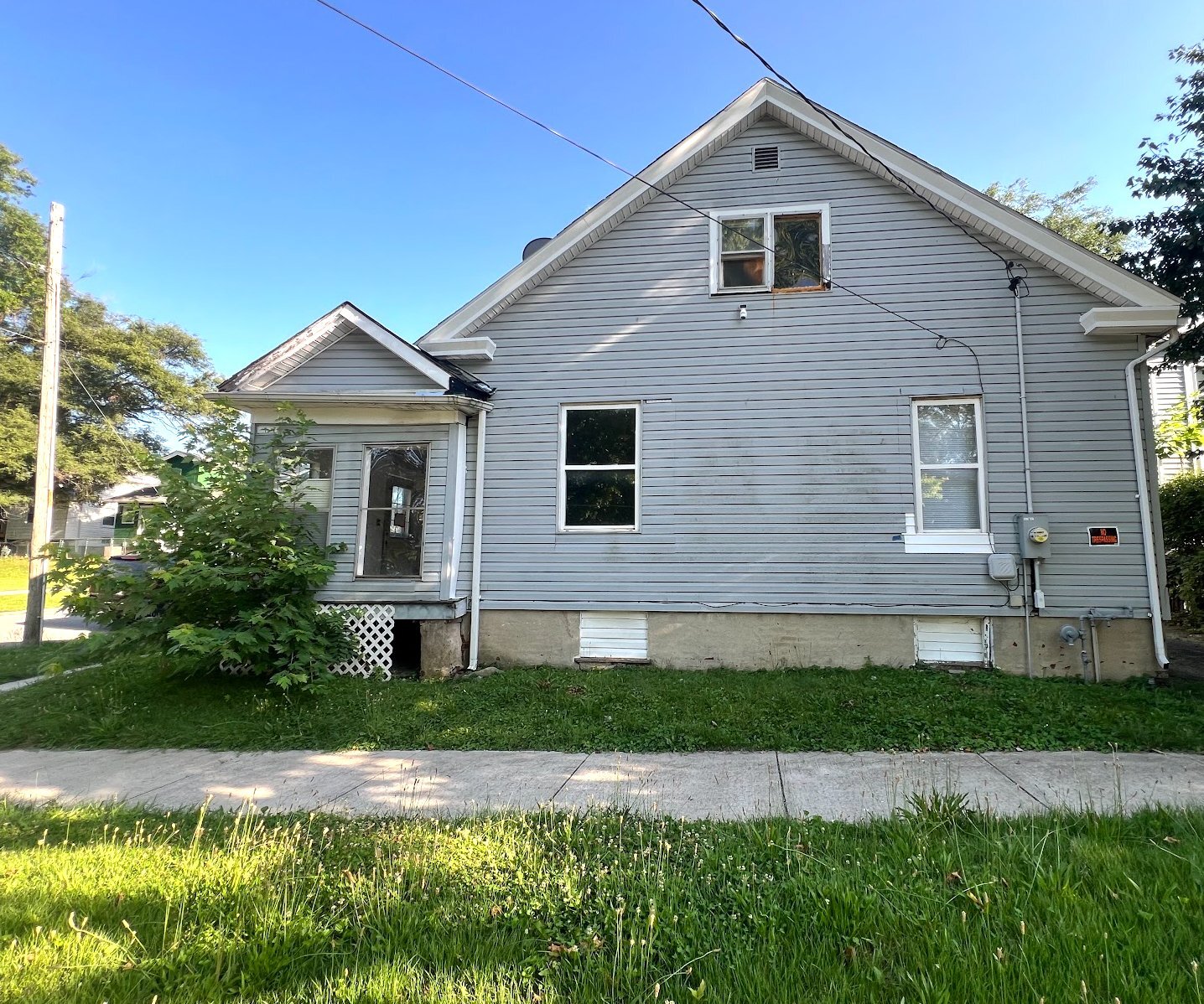 Building Photo - 305 S Maffit St
