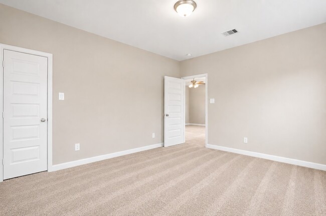 Building Photo - 22503 Miramar Bend Dr