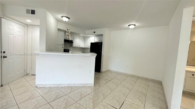 Building Photo - 12760 Vista Isles Dr