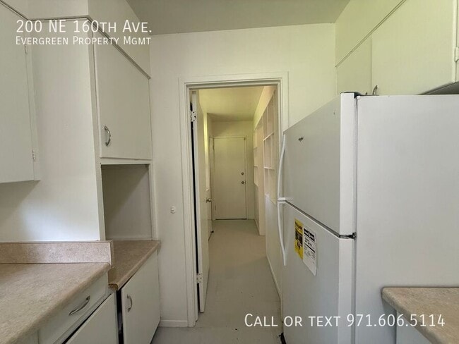 Building Photo - 200 NE 160th Ave