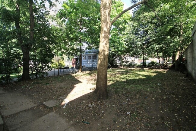 Building Photo - 363 Sherman Ave