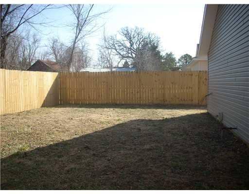 Building Photo - 1707 S K Pl