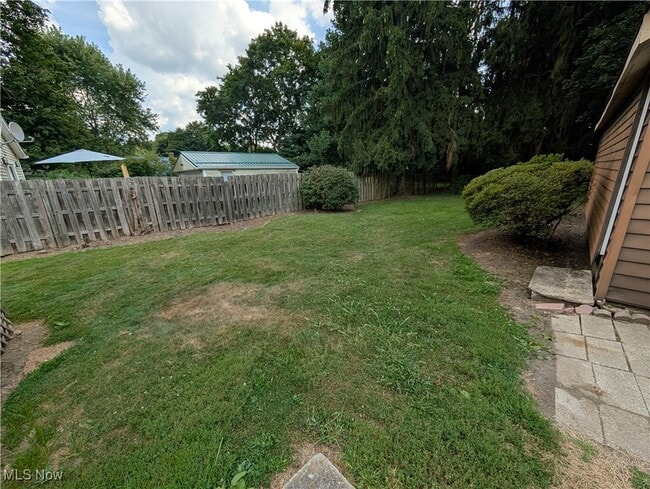 Building Photo - 486 Needham Ave