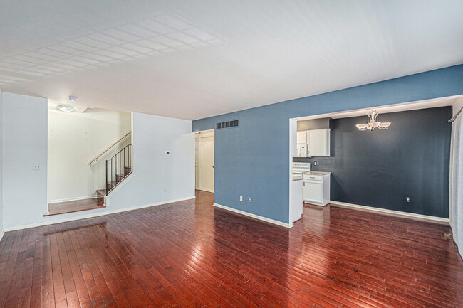 Building Photo - 3054 Forest Creek Ct