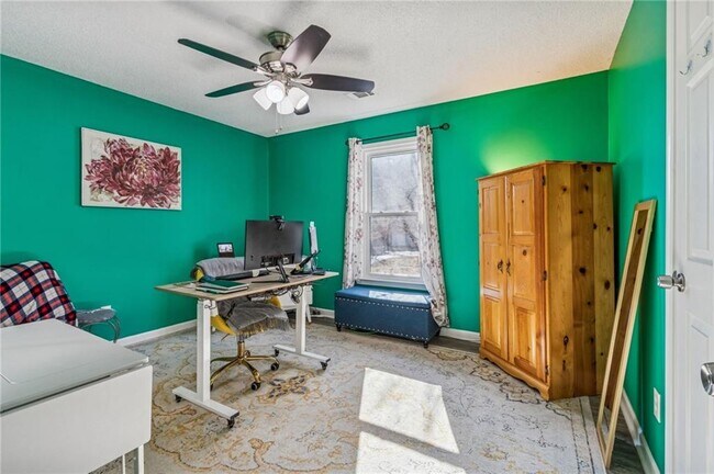 Building Photo - 1212 Torrey Pl SE