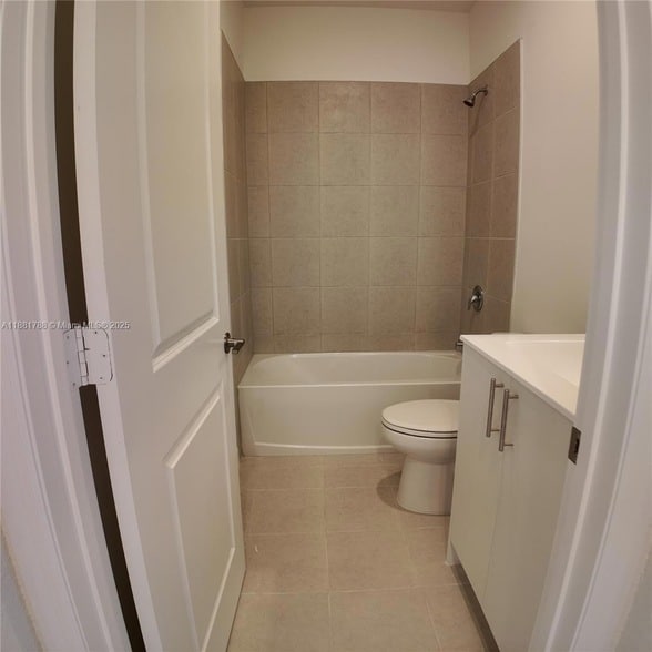 Building Photo - 35761 SW 178th Ct