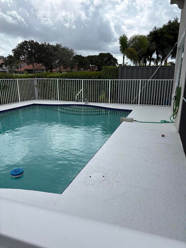 Building Photo - 927 Augusta Pointe Dr