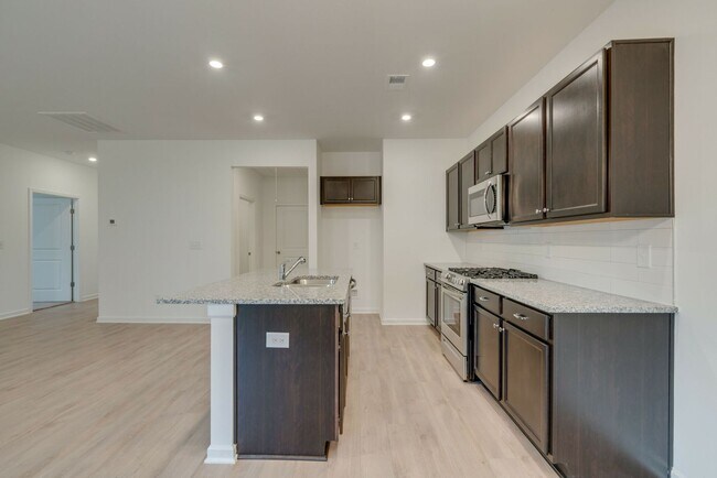 Building Photo - New Construction! 3 Bed, 2 Bath, Single fa...