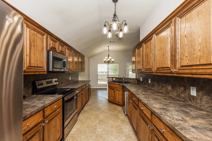Building Photo - 4525 Grainland Ct